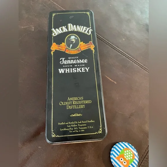 Jack Daniel’s Tin- VGUC - Picture 3 of 8